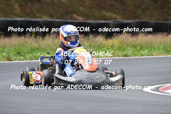 http://v2.adecom-photo.com/images//4.KARTING/2021/CHAMPIONNAT_DE_LIGUE_LOHEAC_2021/CADETS/LEBLAIS_Bastian/31A_7135.JPG