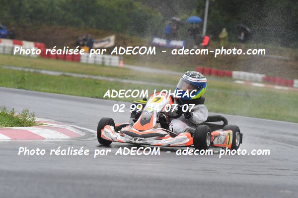 http://v2.adecom-photo.com/images//4.KARTING/2021/CHAMPIONNAT_DE_LIGUE_LOHEAC_2021/CADETS/NEVEU_Nolan/31A_6002.JPG