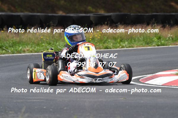 http://v2.adecom-photo.com/images//4.KARTING/2021/CHAMPIONNAT_DE_LIGUE_LOHEAC_2021/CADETS/NEVEU_Nolan/31A_7156.JPG