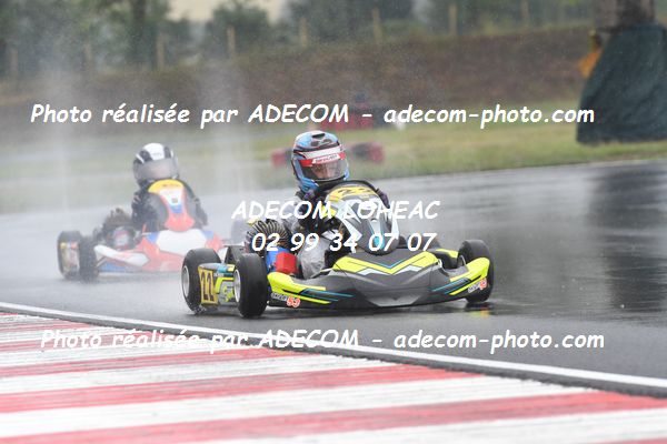 http://v2.adecom-photo.com/images//4.KARTING/2021/CHAMPIONNAT_DE_LIGUE_LOHEAC_2021/MINIMES/BUSSON_Noe/31A_5660.JPG