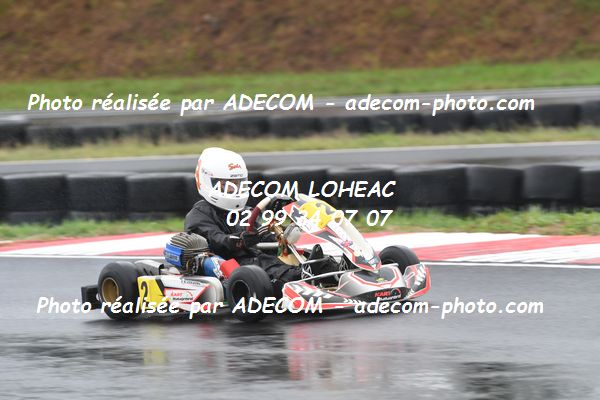 http://v2.adecom-photo.com/images//4.KARTING/2021/CHAMPIONNAT_DE_LIGUE_LOHEAC_2021/MINIMES/COUEDEL_Enzo/31A_6039.JPG