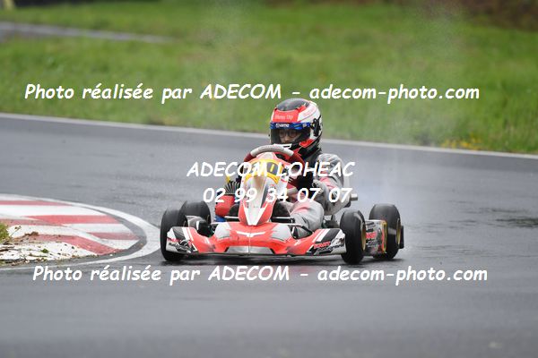 http://v2.adecom-photo.com/images//4.KARTING/2021/CHAMPIONNAT_DE_LIGUE_LOHEAC_2021/MINIMES/KINTZINGER_Romain/31A_6546.JPG