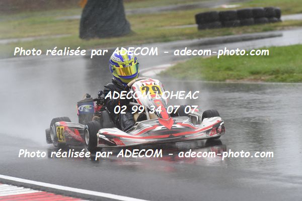 http://v2.adecom-photo.com/images//4.KARTING/2021/CHAMPIONNAT_DE_LIGUE_LOHEAC_2021/NATIONALE/GRIBONVAL_Nathan/31A_5460.JPG