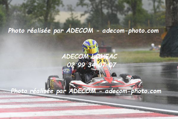 http://v2.adecom-photo.com/images//4.KARTING/2021/CHAMPIONNAT_DE_LIGUE_LOHEAC_2021/NATIONALE/GRIBONVAL_Nathan/31A_5528.JPG