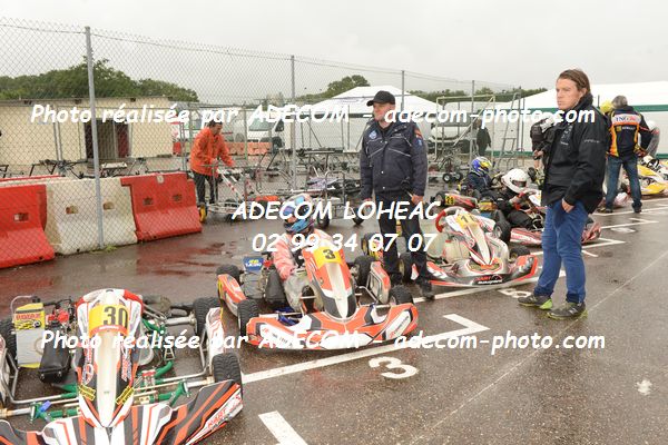 http://v2.adecom-photo.com/images//4.KARTING/2021/CHAMPIONNAT_DE_LIGUE_LOHEAC_2021/NATIONALE/HALOPEAU_Jonathan/31E_0193.JPG