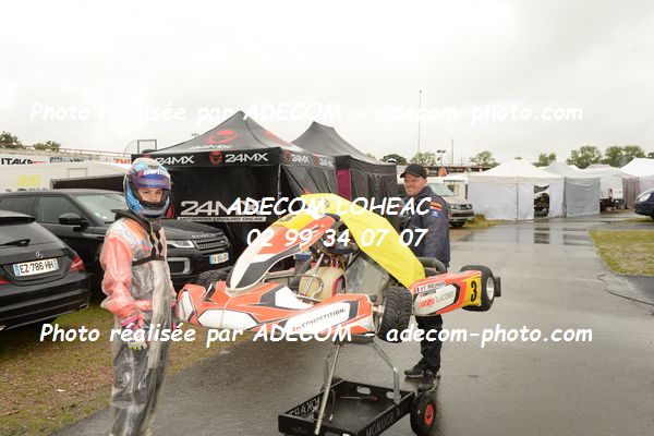 http://v2.adecom-photo.com/images//4.KARTING/2021/CHAMPIONNAT_DE_LIGUE_LOHEAC_2021/NATIONALE/MEUNIER_Tom/31E_0123.JPG