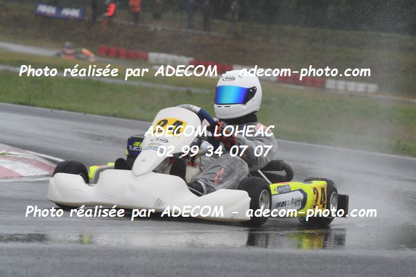 http://v2.adecom-photo.com/images//4.KARTING/2021/CHAMPIONNAT_DE_LIGUE_LOHEAC_2021/NATIONALE/PAUSE_Antonin/31A_5910.JPG