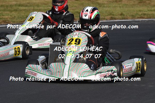 http://v2.adecom-photo.com/images//4.KARTING/2021/TROPHEE_BRETAGNE_LOHEAC_2021/MASTER_CUP_GENTLEMAN_CUP/PROVOST_Remy/39A_5564.JPG