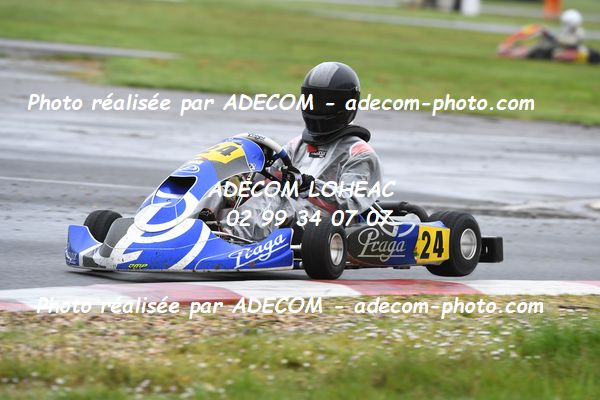 http://v2.adecom-photo.com/images//4.KARTING/2024/CHAMPIONNAT_DE_LIGUE_LOHEAC_2024/ROTAX/BERTHOMMIER_Charles/79A_1682.JPG