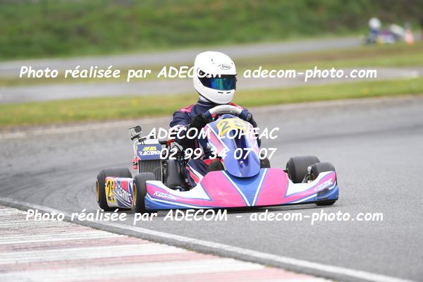 http://v2.adecom-photo.com/images//4.KARTING/2024/CHAMPIONNAT_DE_LIGUE_LOHEAC_2024/ROTAX/BOITTIN_Valentin/79A_0527.JPG