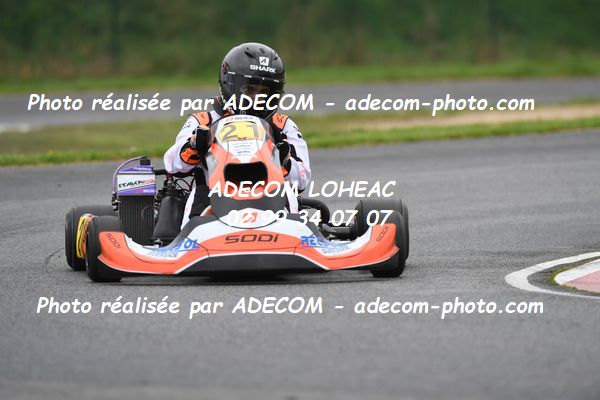 http://v2.adecom-photo.com/images//4.KARTING/2024/CHAMPIONNAT_DE_LIGUE_LOHEAC_2024/ROTAX/CARADEC_Elouan/70A_7974.JPG