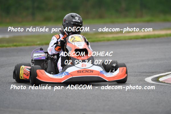 http://v2.adecom-photo.com/images//4.KARTING/2024/CHAMPIONNAT_DE_LIGUE_LOHEAC_2024/ROTAX/CARADEC_Elouan/70A_7975.JPG
