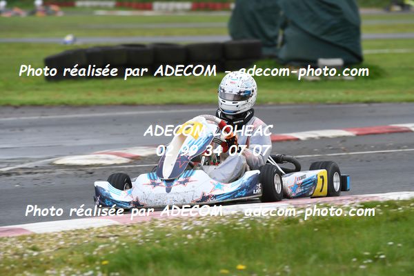 http://v2.adecom-photo.com/images//4.KARTING/2024/CHAMPIONNAT_DE_LIGUE_LOHEAC_2024/ROTAX/DOUCET_Erwenn/79A_2208.JPG