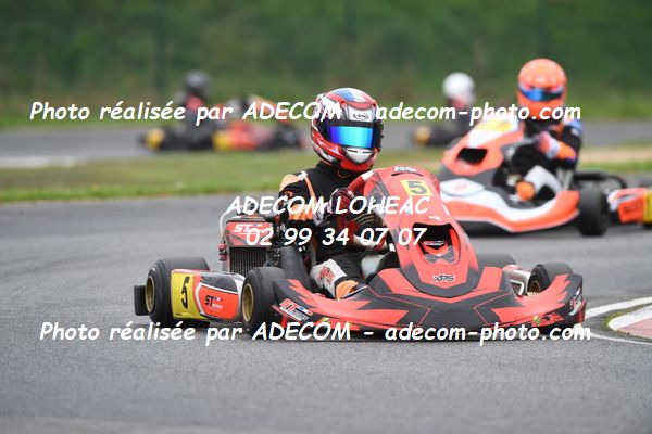 http://v2.adecom-photo.com/images//4.KARTING/2024/CHAMPIONNAT_DE_LIGUE_LOHEAC_2024/ROTAX/FAVRIS_Mathis/70A_7916.JPG