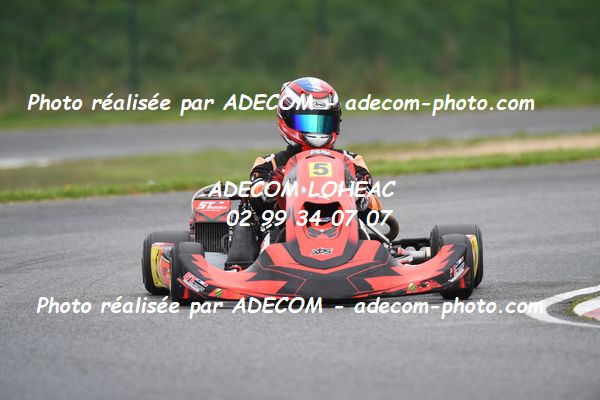 http://v2.adecom-photo.com/images//4.KARTING/2024/CHAMPIONNAT_DE_LIGUE_LOHEAC_2024/ROTAX/FAVRIS_Mathis/70A_7936.JPG