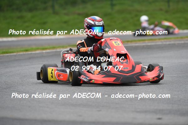 http://v2.adecom-photo.com/images//4.KARTING/2024/CHAMPIONNAT_DE_LIGUE_LOHEAC_2024/ROTAX/FAVRIS_Mathis/70A_8042.JPG