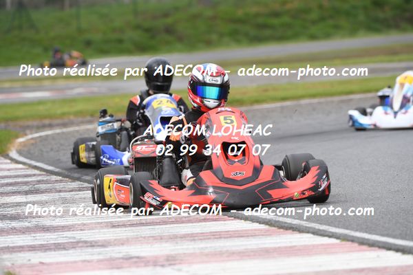 http://v2.adecom-photo.com/images//4.KARTING/2024/CHAMPIONNAT_DE_LIGUE_LOHEAC_2024/ROTAX/FAVRIS_Mathis/79A_0619.JPG