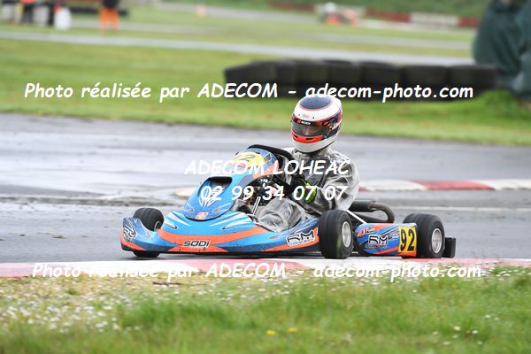 http://v2.adecom-photo.com/images//4.KARTING/2024/CHAMPIONNAT_DE_LIGUE_LOHEAC_2024/ROTAX/FERRE_Killian/79A_1720.JPG