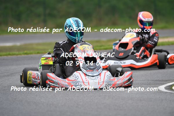 http://v2.adecom-photo.com/images//4.KARTING/2024/CHAMPIONNAT_DE_LIGUE_LOHEAC_2024/ROTAX/HOCHET_Titouan/70A_7934.JPG