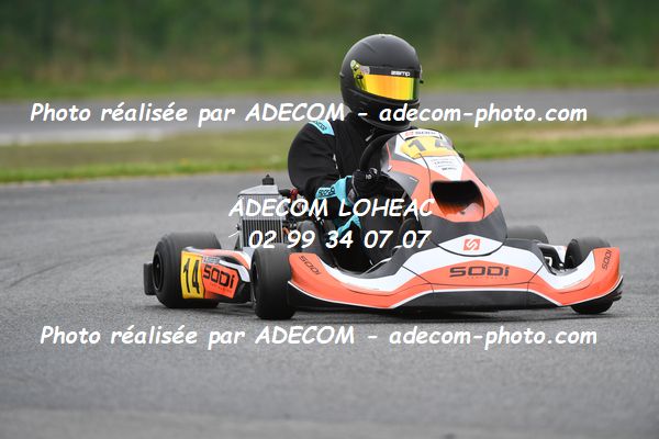 http://v2.adecom-photo.com/images//4.KARTING/2024/CHAMPIONNAT_DE_LIGUE_LOHEAC_2024/ROTAX/LESSERTEUR_Adam/70A_7973.JPG