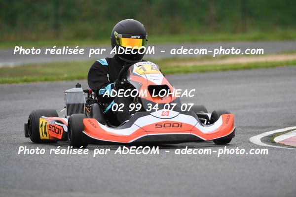 http://v2.adecom-photo.com/images//4.KARTING/2024/CHAMPIONNAT_DE_LIGUE_LOHEAC_2024/ROTAX/LESSERTEUR_Adam/70A_8006.JPG