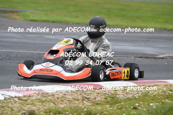 http://v2.adecom-photo.com/images//4.KARTING/2024/CHAMPIONNAT_DE_LIGUE_LOHEAC_2024/ROTAX/LESSERTEUR_Adam/79A_2158.JPG