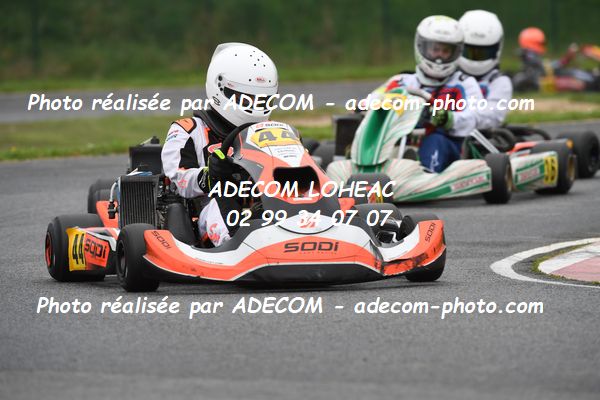 http://v2.adecom-photo.com/images//4.KARTING/2024/CHAMPIONNAT_DE_LIGUE_LOHEAC_2024/ROTAX/MOURET_Kehau/70A_8319.JPG