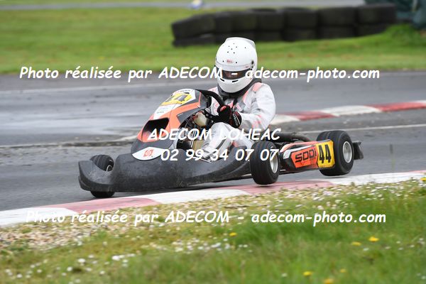 http://v2.adecom-photo.com/images//4.KARTING/2024/CHAMPIONNAT_DE_LIGUE_LOHEAC_2024/ROTAX/MOURET_Kehau/79A_2211.JPG