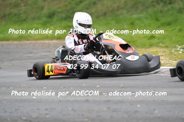 http://v2.adecom-photo.com/images//4.KARTING/2024/CHAMPIONNAT_DE_LIGUE_LOHEAC_2024/ROTAX/MOURET_Kehau/79A_2443.JPG