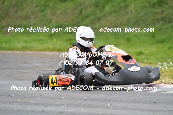 http://v2.adecom-photo.com/images//4.KARTING/2024/CHAMPIONNAT_DE_LIGUE_LOHEAC_2024/ROTAX/MOURET_Kehau/79A_2446.JPG