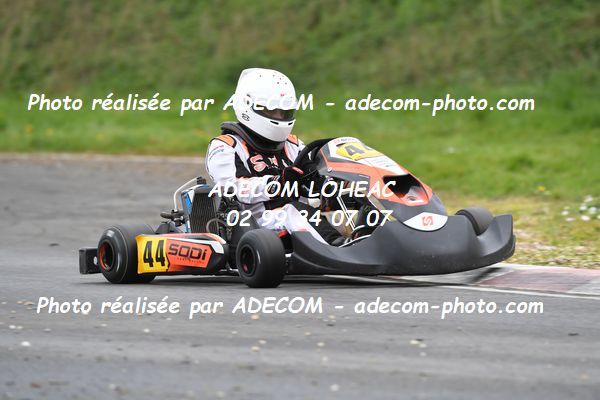 http://v2.adecom-photo.com/images//4.KARTING/2024/CHAMPIONNAT_DE_LIGUE_LOHEAC_2024/ROTAX/MOURET_Kehau/79A_2451.JPG