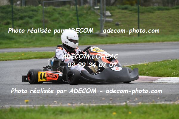 http://v2.adecom-photo.com/images//4.KARTING/2024/CHAMPIONNAT_DE_LIGUE_LOHEAC_2024/ROTAX/MOURET_Kehau/79A_2453.JPG