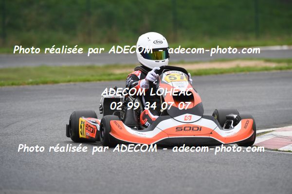 http://v2.adecom-photo.com/images//4.KARTING/2024/CHAMPIONNAT_DE_LIGUE_LOHEAC_2024/ROTAX/STORKSEN_Alexis/70A_8348.JPG