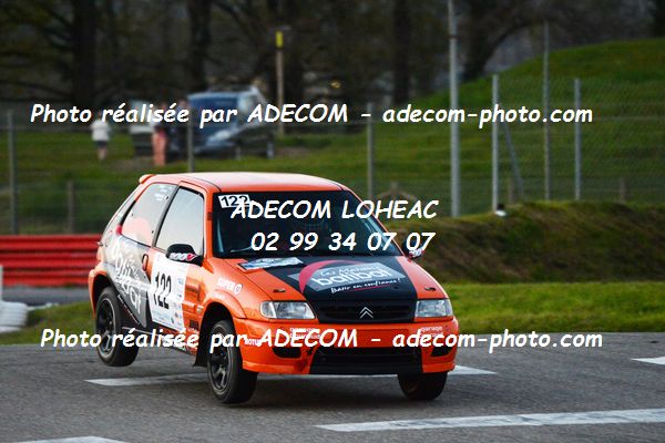 http://v2.adecom-photo.com/images//5.RALLYE/2019/RALLYE_LOHEAC_2019/MORINEAU_Samuel_AMIOT_Nicolas/27A_3163.JPG