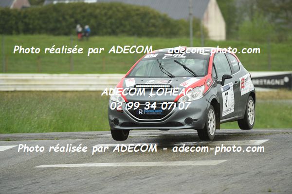 http://v2.adecom-photo.com/images//5.RALLYE/2024/RALLYE_DE_LOHEAC_2024/BARRE_Felix_BARRE_Simon/86A_8112.JPG