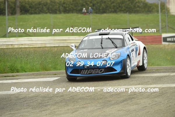 http://v2.adecom-photo.com/images//5.RALLYE/2024/RALLYE_DE_LOHEAC_2024/BORDAGARAY_Jeremy_RENAULT_Pierre/86A_7924.JPG