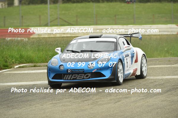 http://v2.adecom-photo.com/images//5.RALLYE/2024/RALLYE_DE_LOHEAC_2024/BORDAGARAY_Jeremy_RENAULT_Pierre/86A_7927.JPG