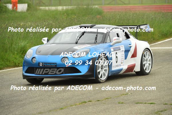 http://v2.adecom-photo.com/images//5.RALLYE/2024/RALLYE_DE_LOHEAC_2024/BORDAGARAY_Jeremy_RENAULT_Pierre/86A_7929.JPG