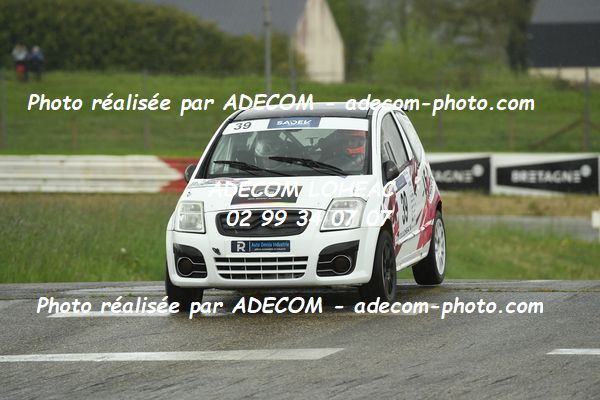 http://v2.adecom-photo.com/images//5.RALLYE/2024/RALLYE_DE_LOHEAC_2024/GUENEC_Romain_RICOU_Brice/86A_8123.JPG