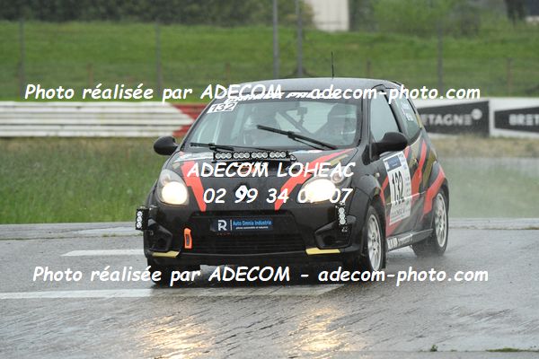 http://v2.adecom-photo.com/images//5.RALLYE/2024/RALLYE_DE_LOHEAC_2024/IMBERT_Alexis_DUPUY_Fabienne/86A_8524.JPG