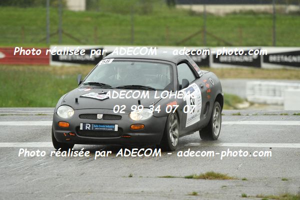 http://v2.adecom-photo.com/images//5.RALLYE/2024/RALLYE_DE_LOHEAC_2024/REGNIER_Yvon_REGNIER_Anthony/86A_8238.JPG