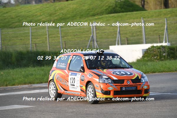 http://v2.adecom-photo.com/images//5.RALLYE/2025/1_RALLYE_LOHEAC_2025/PORCHER_Sebastien_DELAIRE_Emmanuelle/45A_9543.JPG