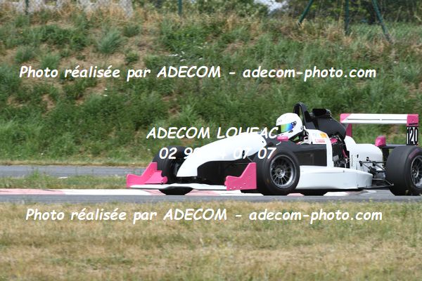 http://v2.adecom-photo.com/images//7.SLALOM/2023/15_SLALOM_LOHEAC_2023/BILLAULT_Bastien/47A_8825.JPG
