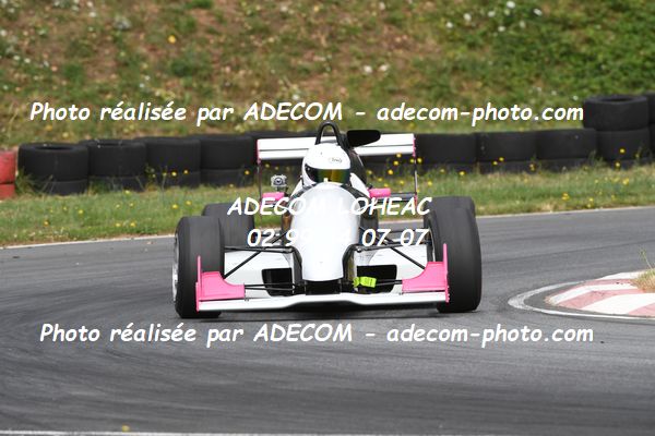 http://v2.adecom-photo.com/images//7.SLALOM/2023/15_SLALOM_LOHEAC_2023/BILLAUT_Stephanie/47A_7302.JPG