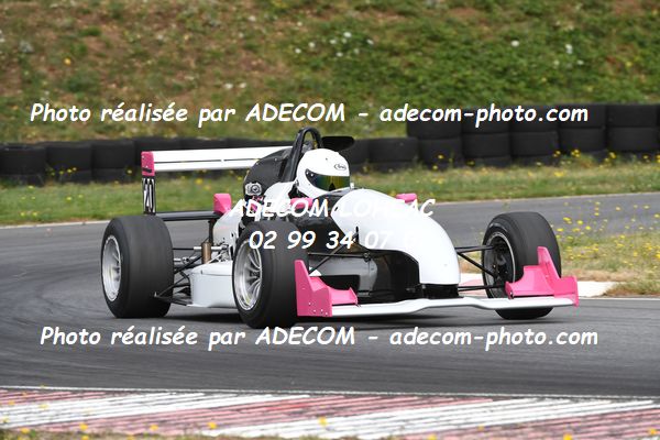 http://v2.adecom-photo.com/images//7.SLALOM/2023/15_SLALOM_LOHEAC_2023/BILLAUT_Stephanie/47A_7314.JPG