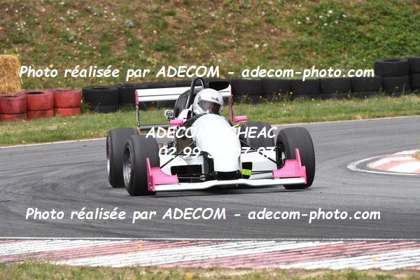 http://v2.adecom-photo.com/images//7.SLALOM/2023/15_SLALOM_LOHEAC_2023/BILLAUT_Stephanie/47A_7961.JPG