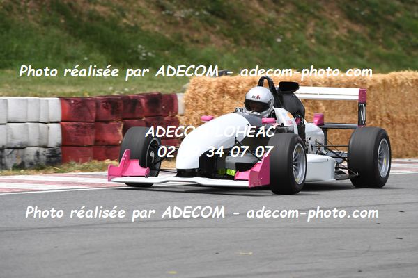 http://v2.adecom-photo.com/images//7.SLALOM/2023/15_SLALOM_LOHEAC_2023/BILLAUT_Stephanie/47A_8547.JPG