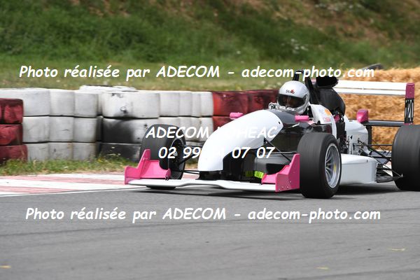 http://v2.adecom-photo.com/images//7.SLALOM/2023/15_SLALOM_LOHEAC_2023/BILLAUT_Stephanie/47A_8548.JPG