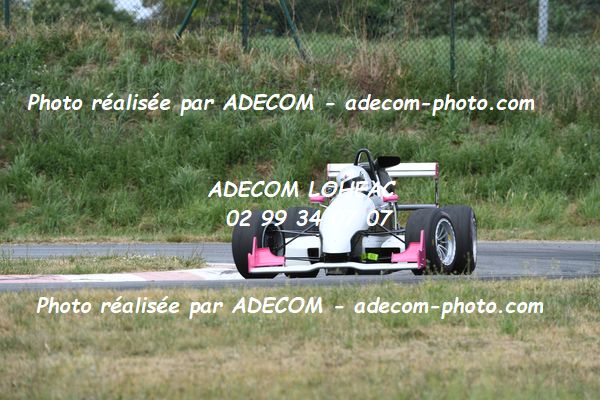 http://v2.adecom-photo.com/images//7.SLALOM/2023/15_SLALOM_LOHEAC_2023/BILLAUT_Stephanie/47A_9347.JPG