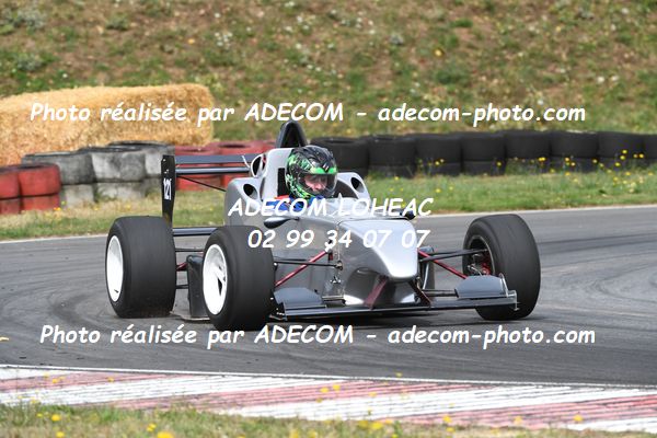 http://v2.adecom-photo.com/images//7.SLALOM/2023/15_SLALOM_LOHEAC_2023/BOAILLON_Aurelien/47A_7381.JPG